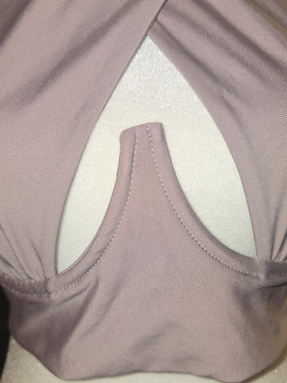 Cross Wired Front Cutout Crop Top - Picture 3 of 3